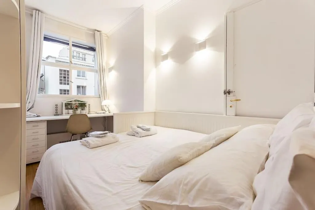 Maison Josephine Stunning Champs-elysees 3 Bedrooms Paris