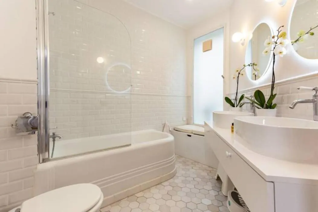 Maison Josephine Stunning Champs-elysees 3 Bedrooms Apartment *